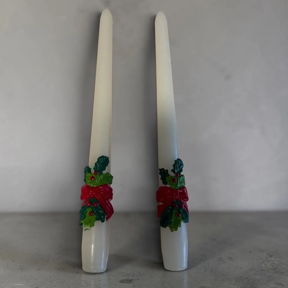 Vintage Christmas Holly Berry Taper Candles Pair Red Bow White Wax‎ 10in Holiday